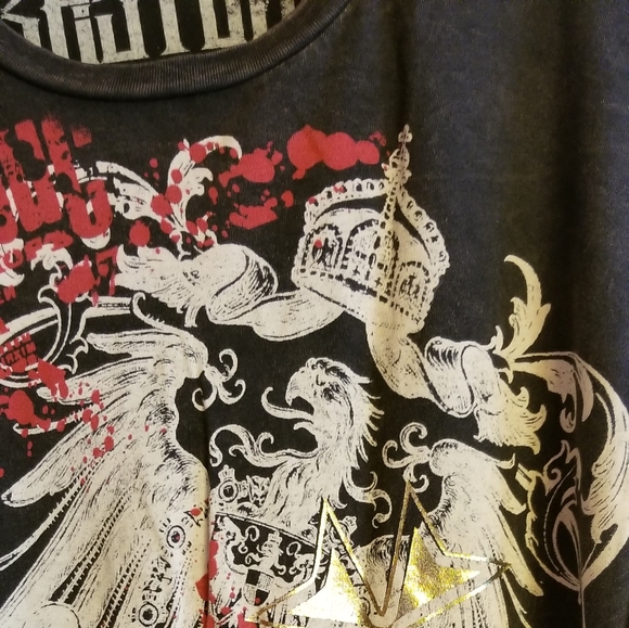 Clothing - Picture 3 of 4